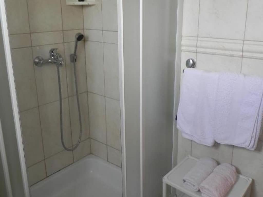 Apartments Trogrlić - One-Bedroom Apartment with Balcony