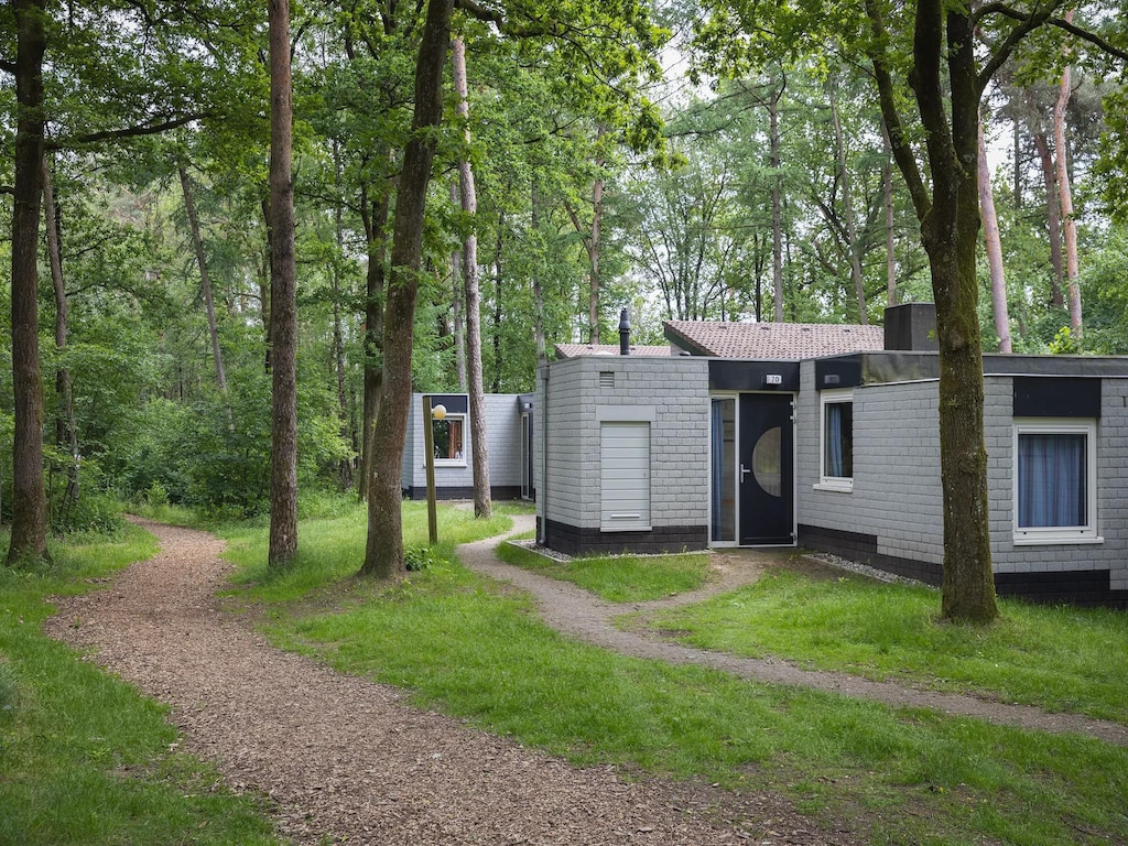 Gelijkvloerse bungalow nabij het Kootwijkerzand.