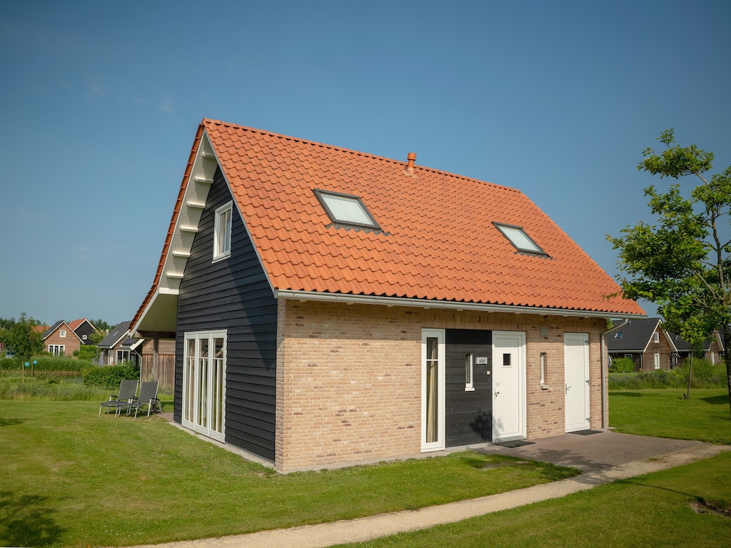 Luxe huis met sauna, op 700 m. van het strand