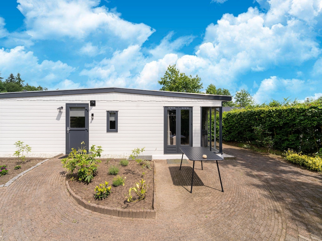 Freistehendes Ferienhaus in ruhiger Landschaft von Stegeren, nahe Heideflächen und dem Landgut Berghorst – ideal für erholsame Tage in der Natur