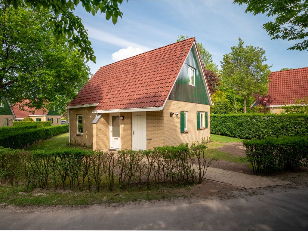 Ferienhaus mit Geschirrspüler, 18 km. aus Tilburg