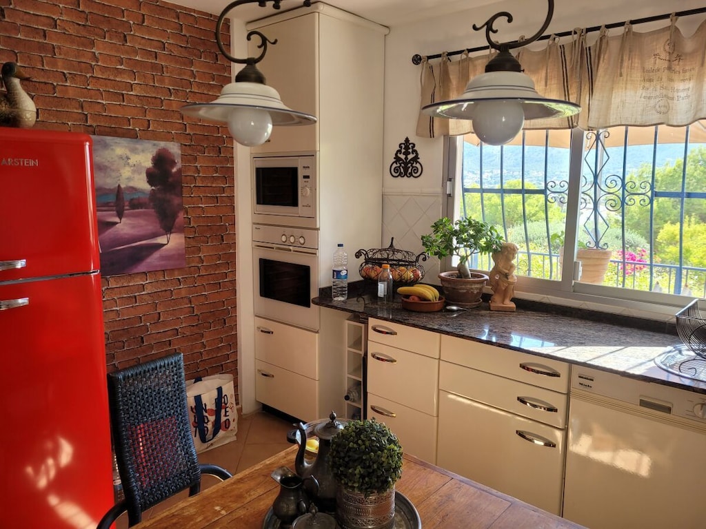 Holiday home 484668