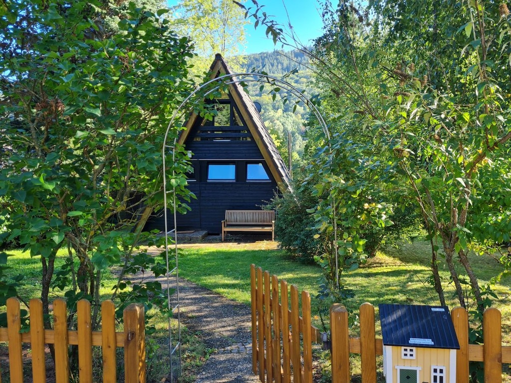 Gezellig huis met één dak "Elsa" in Leinsweiler