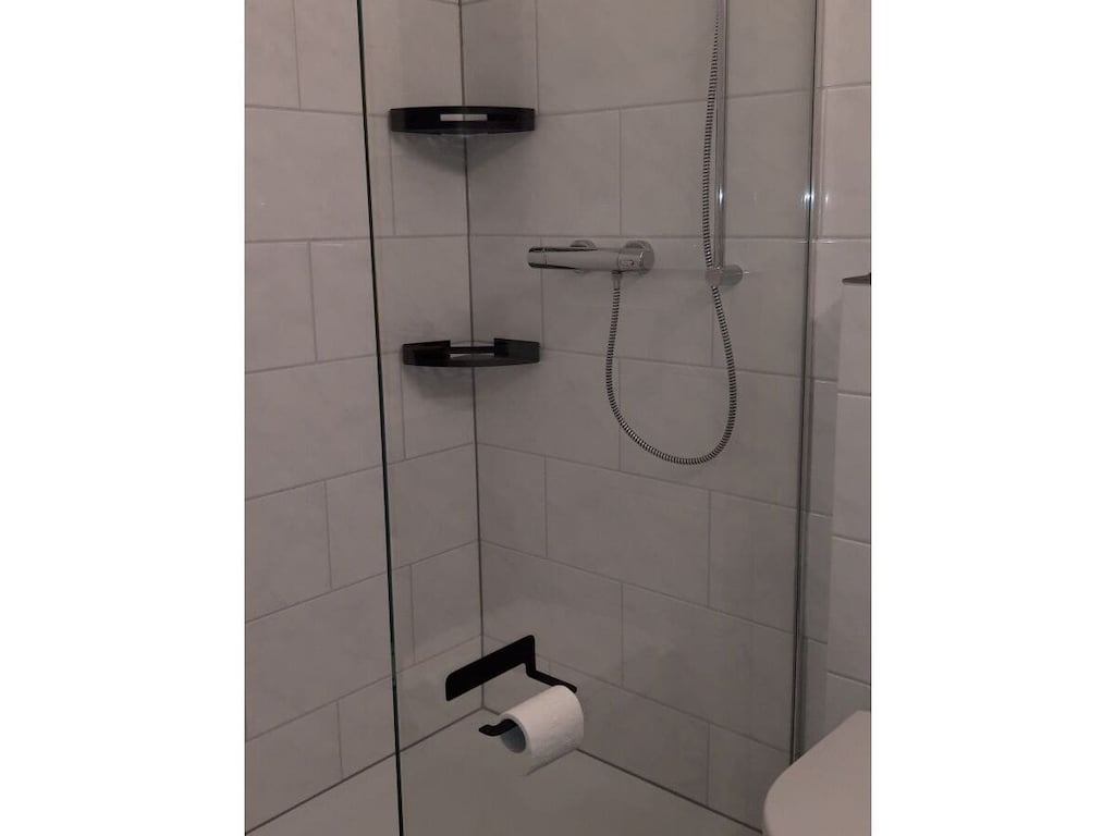   275428