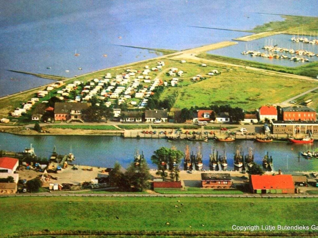   196270