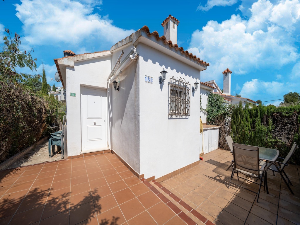 Vakantiehuis in Denia met zwembad en tuin