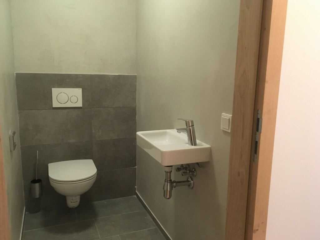   426433