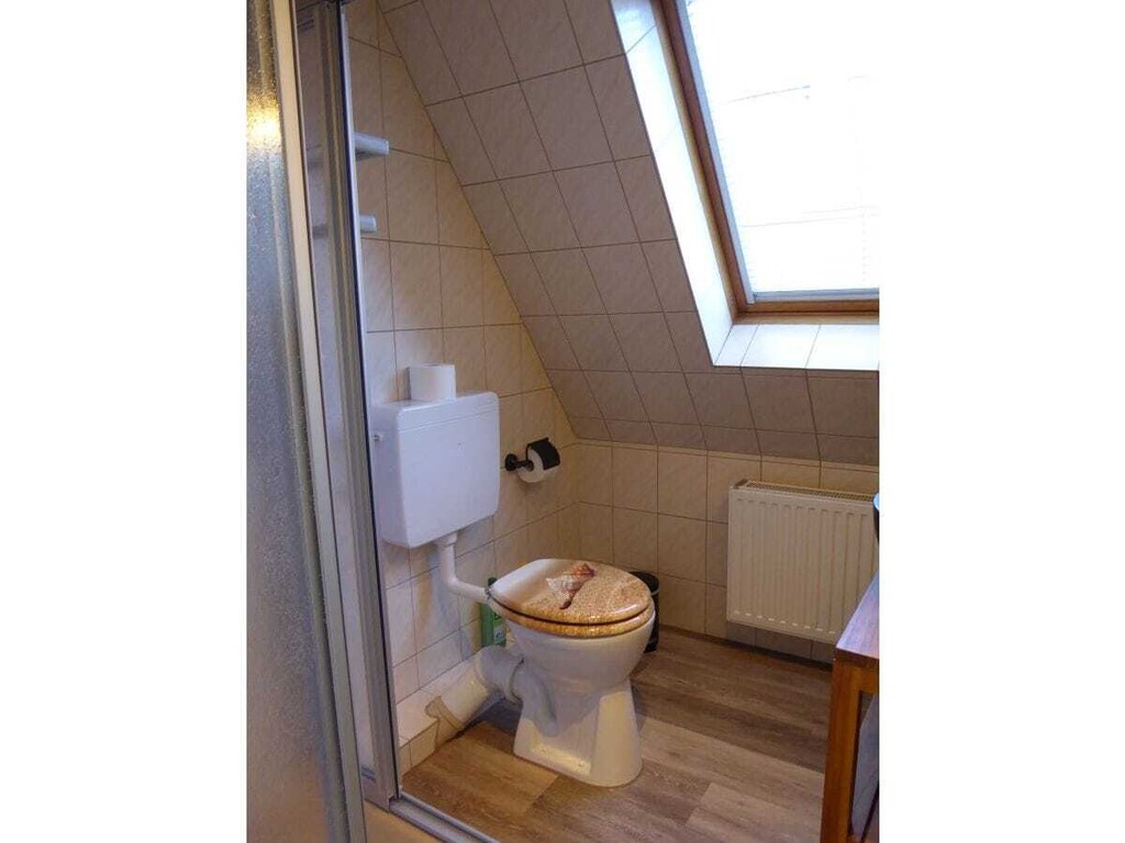   227563