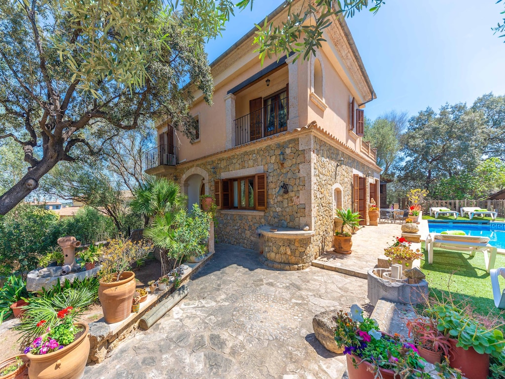 Villa in Maria de la Salut met Zwembad & BBQ