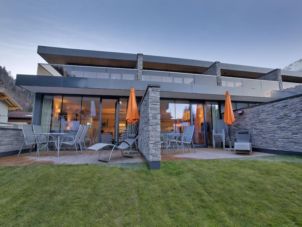 Appartement in Neukirchen bij Skilift & Wellness