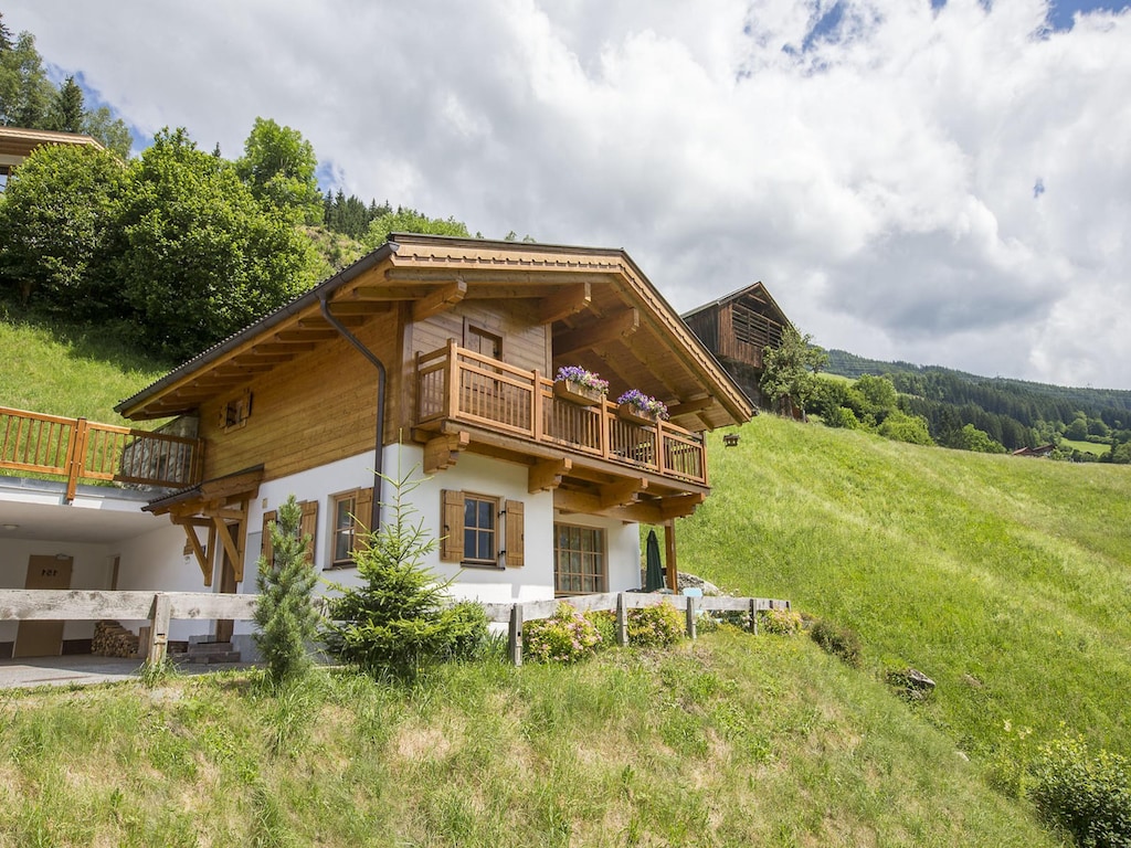 Comfortabel chalet met sauna, nabij Königsleiten
