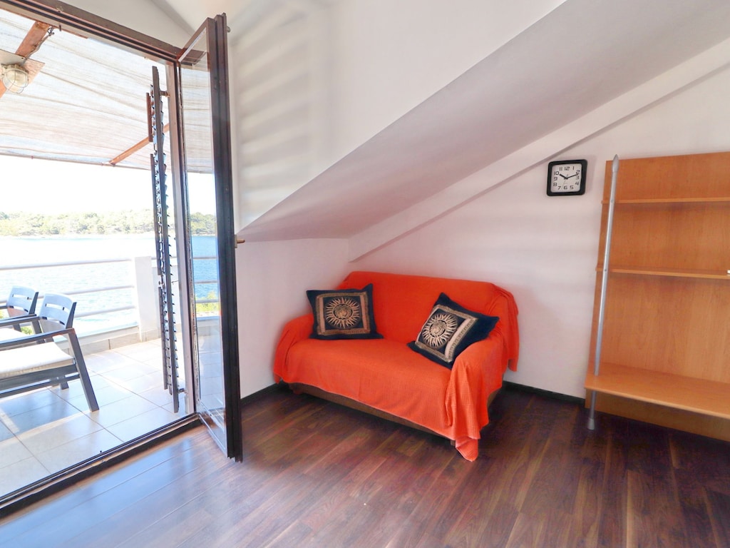 Apartments Karbuni By The Sea - One Bedroom apartment with Terrace and Sea View (A4)