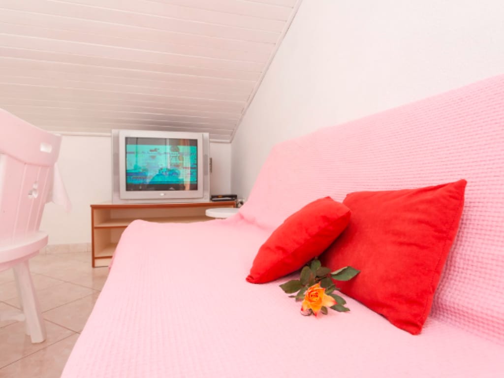 Apartments Lili Two Bedroom Apartment Sea View 3