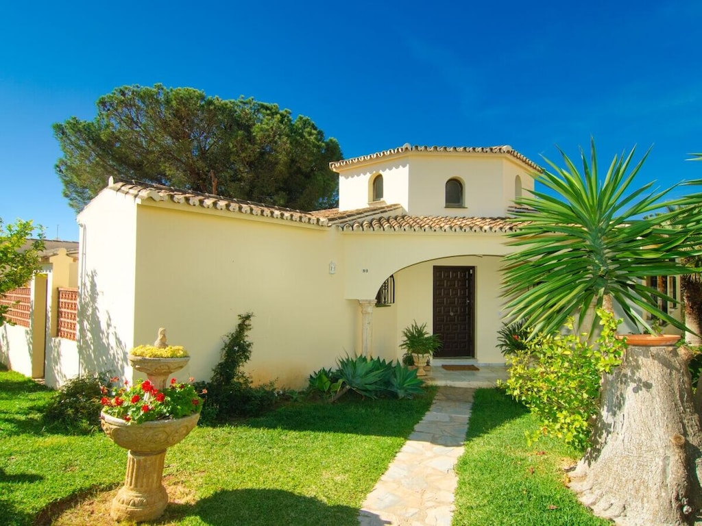 Holiday home 384123