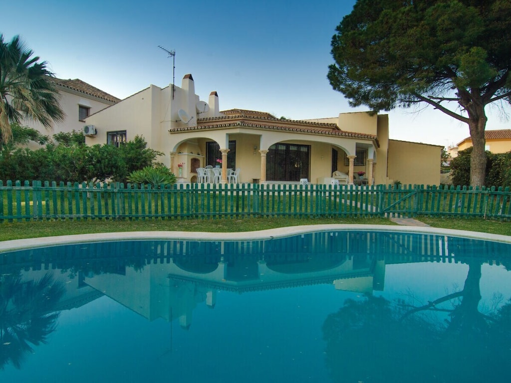 Holiday home 384123