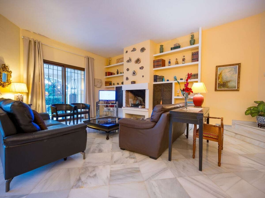 Holiday home 384123