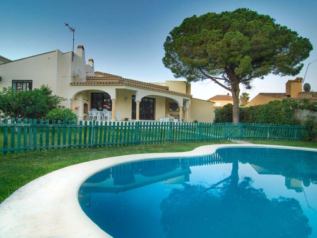 Holiday home 384123
