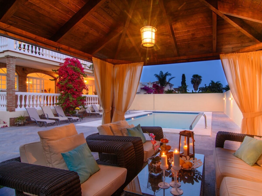 Holiday home 384116