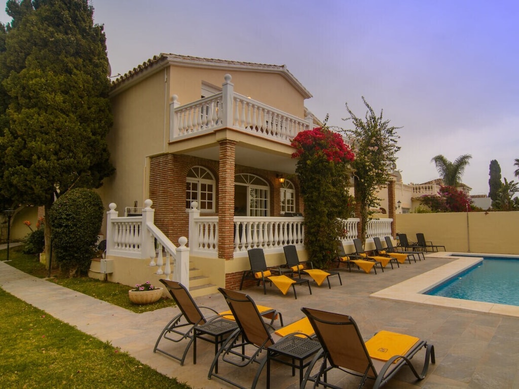 Holiday home 384116