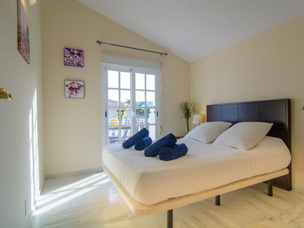 Holiday home 384116