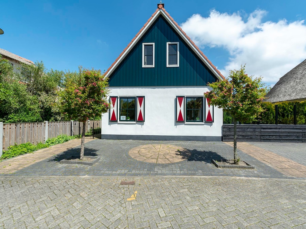 Sierlijke vakantievilla met terras