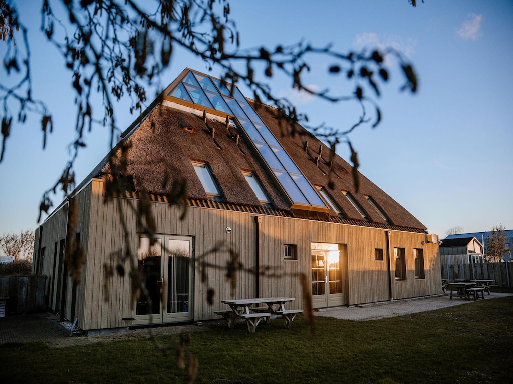 Appartement met tuin in Nederlands landschap