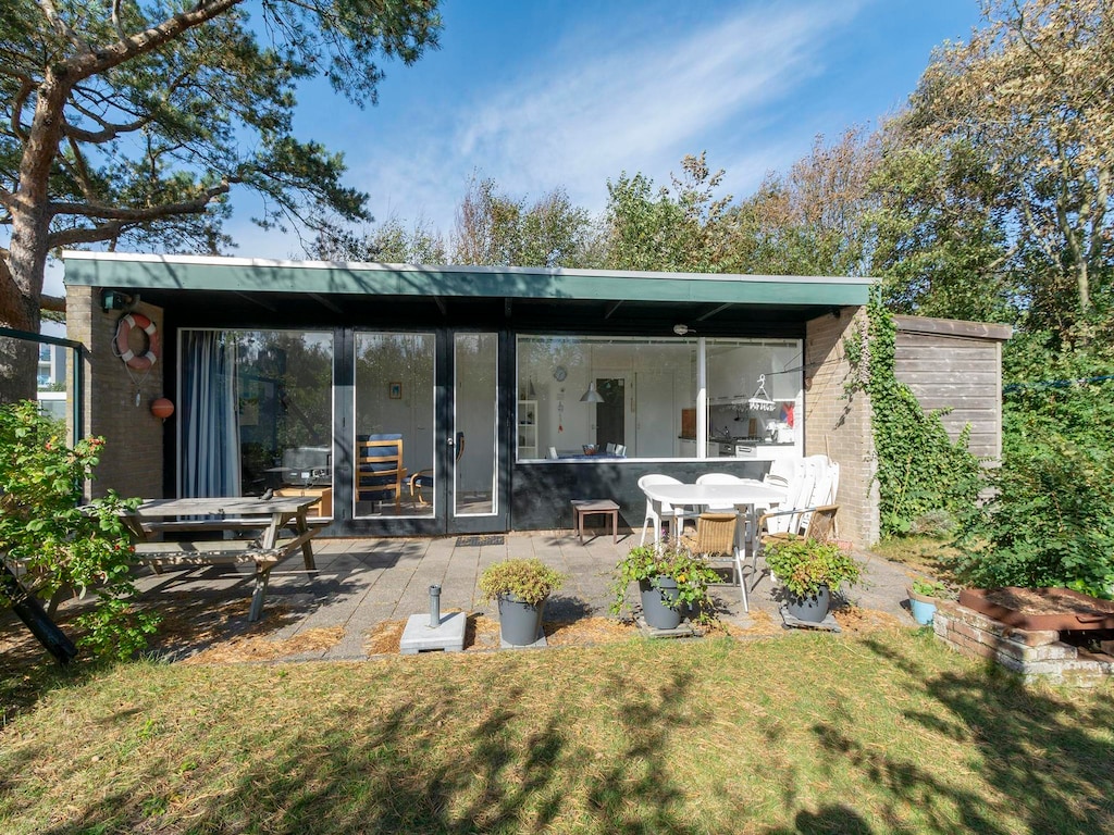 Bungalow aan zee met terras