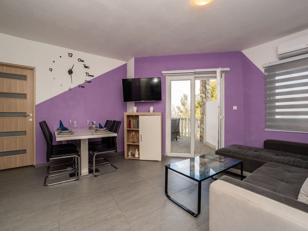 Appartement met 2 slaapkamers en uitzicht op zee