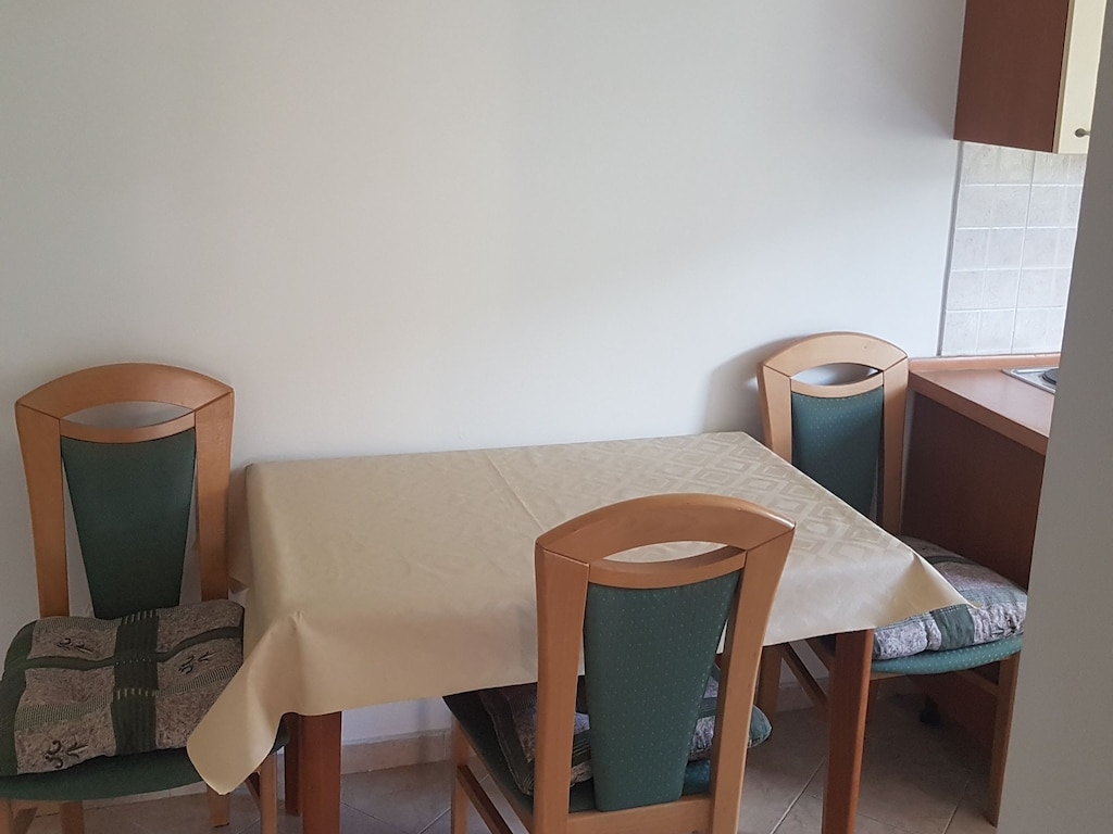 Apartments Danijela & Vlado - One Bedroom Apartment with Balcony and Garden View