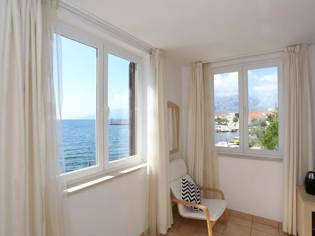 Beachfront Apartments Tamarix - Superior One Bedroom Apartment (Grand) 5