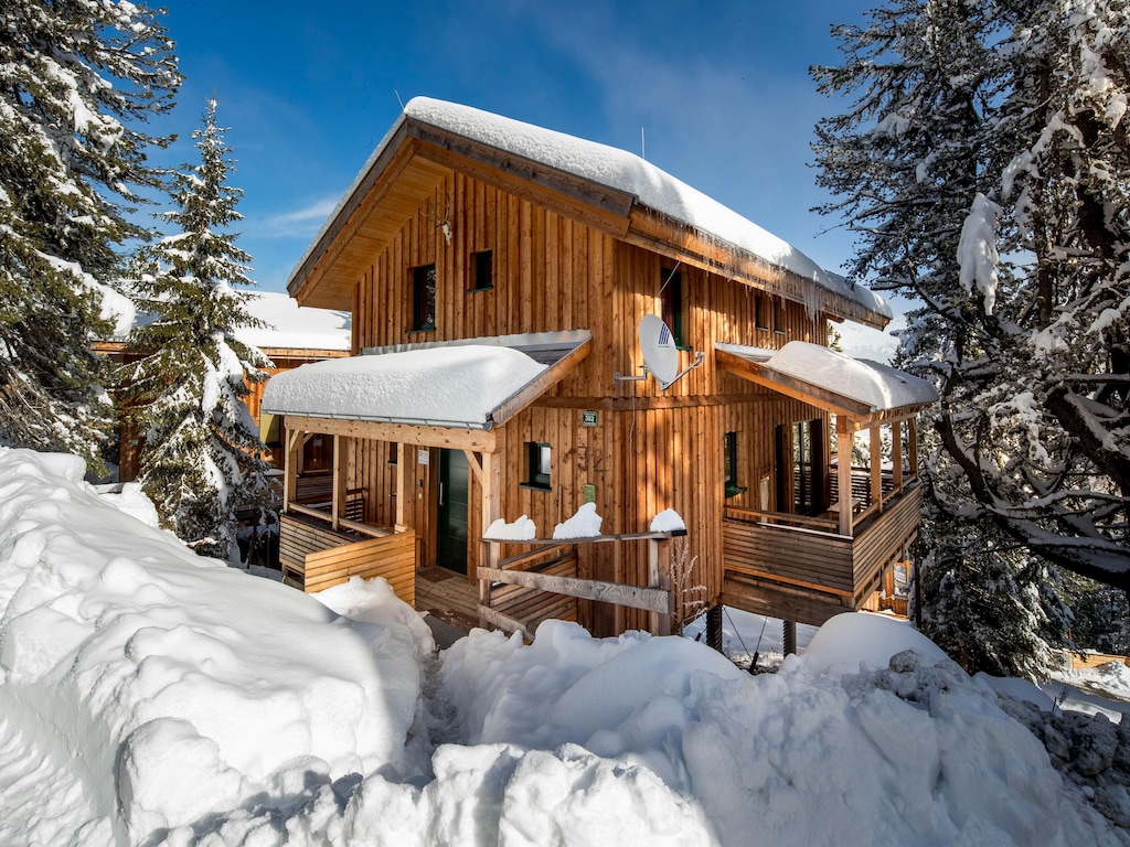 Pleasant chalet with steam shower