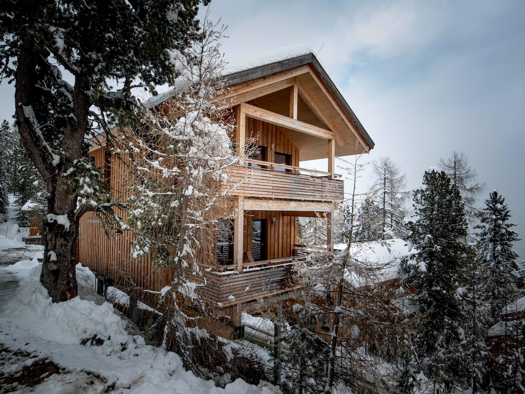 Ruim chalet met fijn balkon