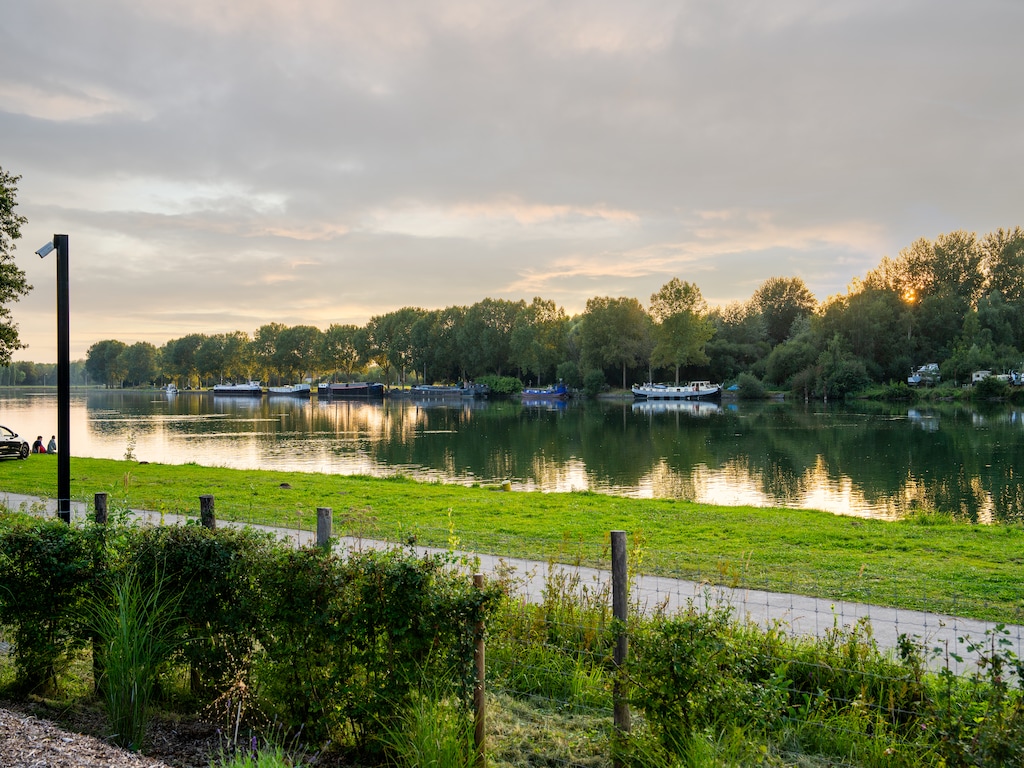 Rustige lodge met sauna van belvilla