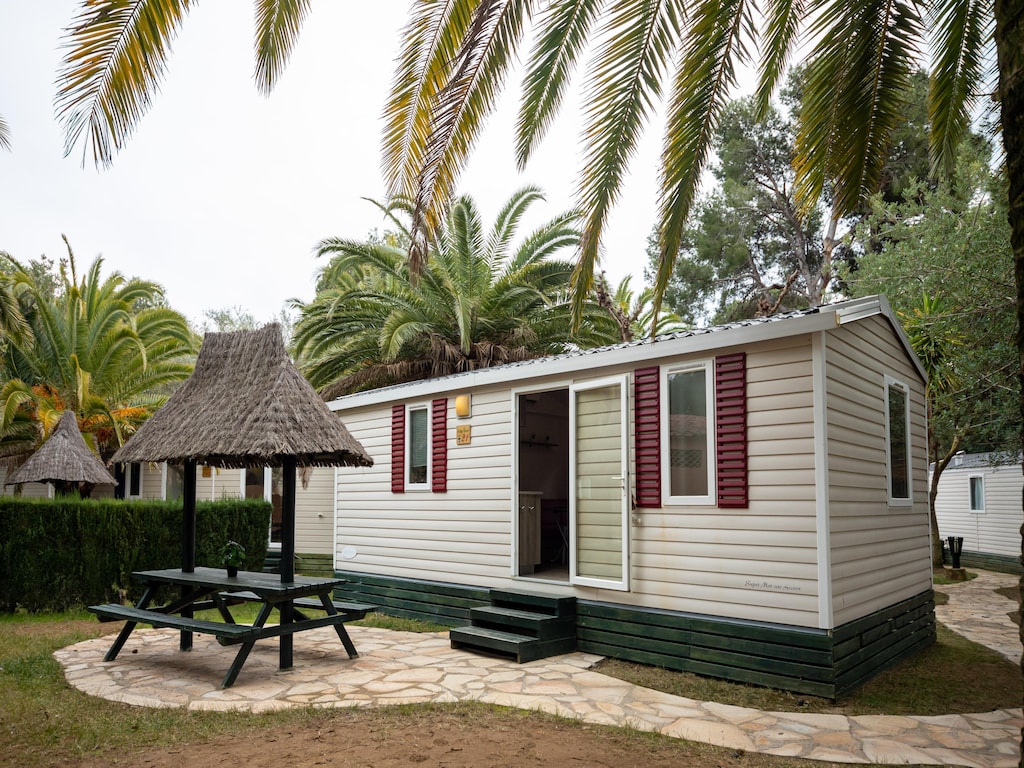 Huisje in Spanje met privéstrand