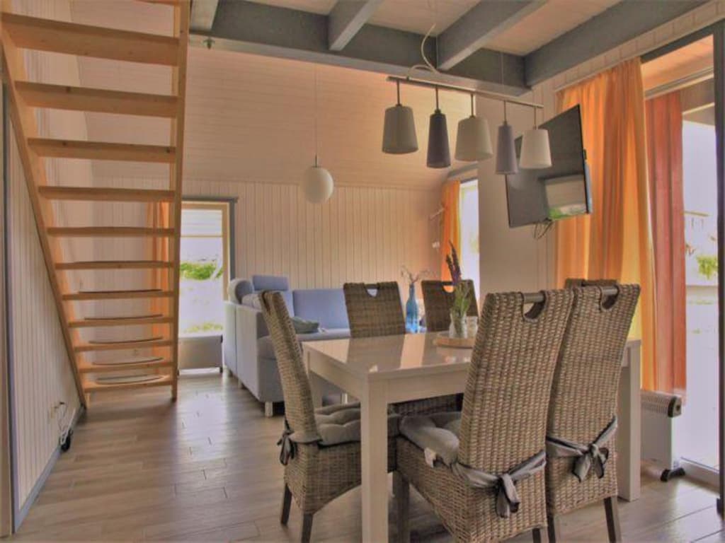 Chalet Müritz met jachthaven en watersport
