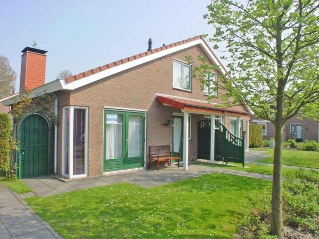 Gemütliches Ferienhaus in Breskens, Zeeland, für bis zu 6 Personen, mit Garten, Terrasse und einem kurzen Spaziergang zum Sandstrand.