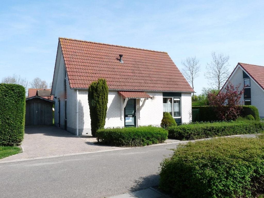 Gemütliches Ferienhaus in Breskens, Zeeland, für bis zu 6 Personen, mit umzäuntem Garten und Strand in der Nähe.