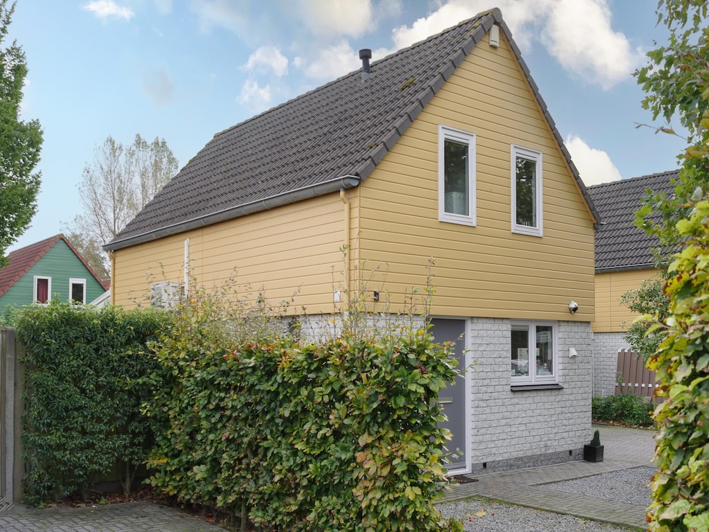 Ruim vakantiehuis met sauna nabij strand