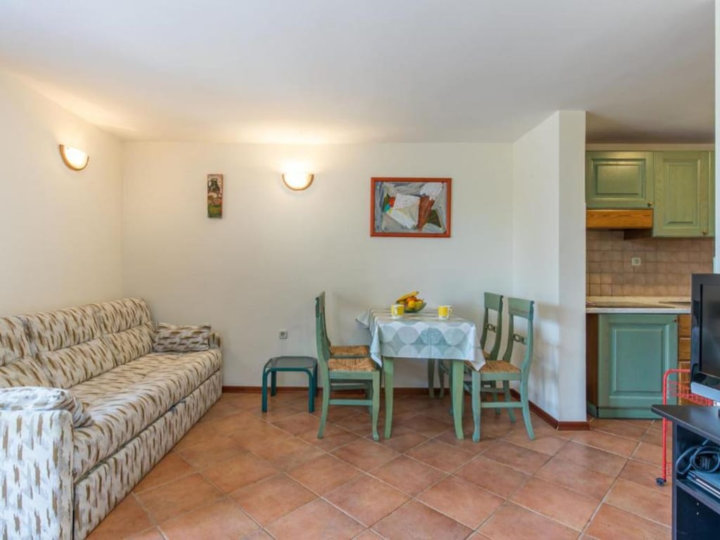 Apartment mit Balkon und 1 Zimmer