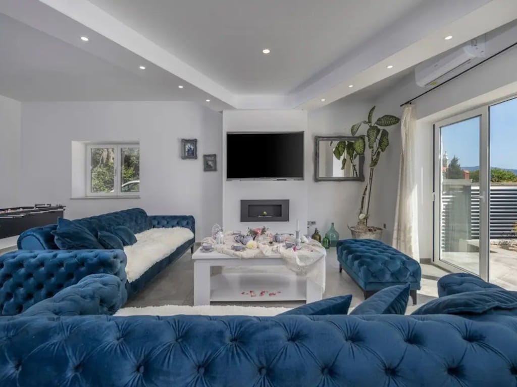 Villa Stipea - Four Bedroom Villa with Swimming Pool