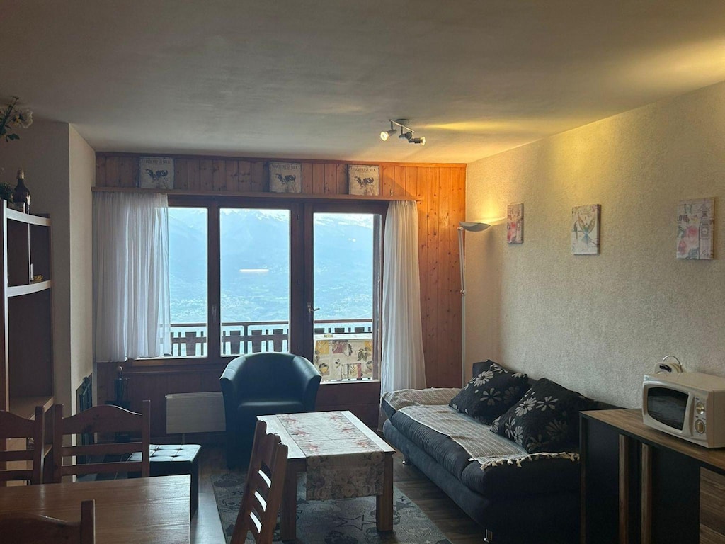 Appartement in Veysonnaz met zwembad