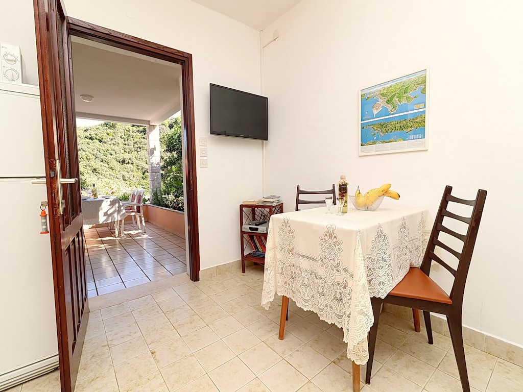 Apartments Villa Cebalo Korčula - Two Bedroom Apartment with Terrace and Sea View LANA