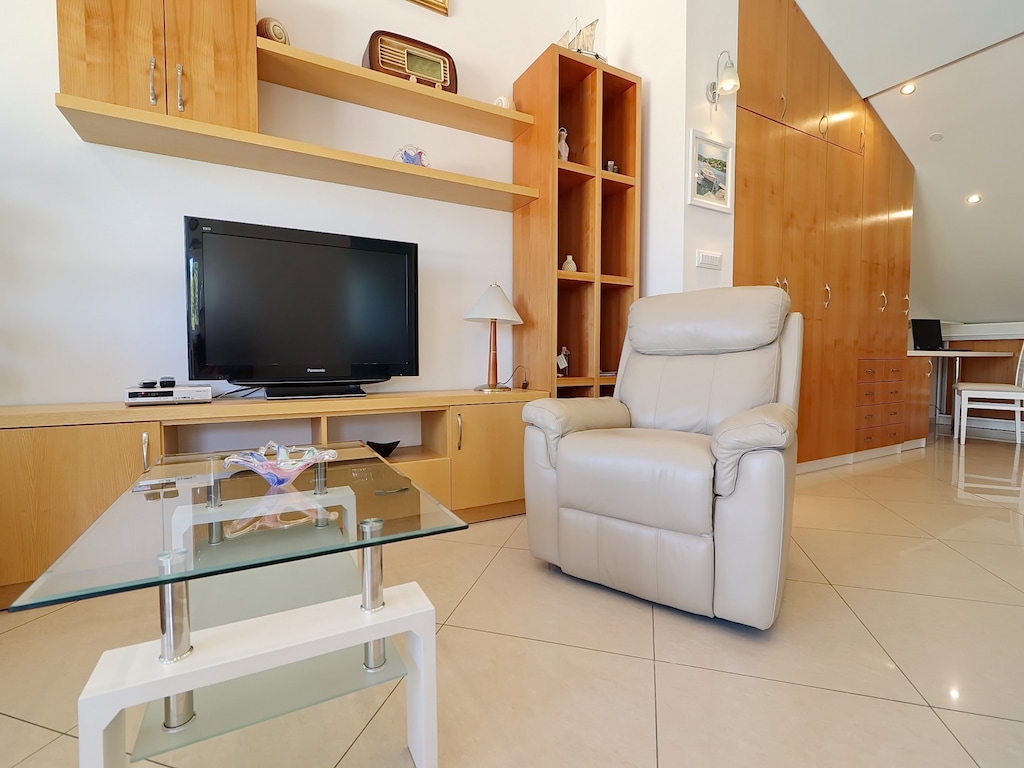 Apartments Villa Cebalo Korčula - Comfort One Bedroom Apartment with Terrace and Sea View MARA