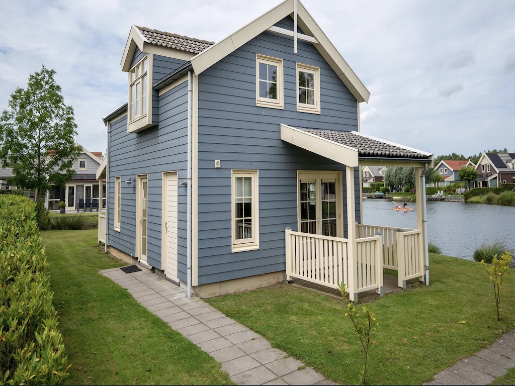 Prachtig vakantiehuis aan het water met terras