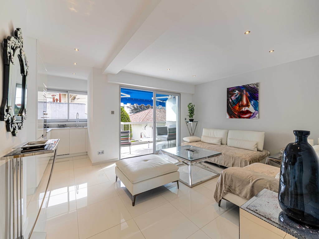 Prachtig 2P appartement met zonnig terras