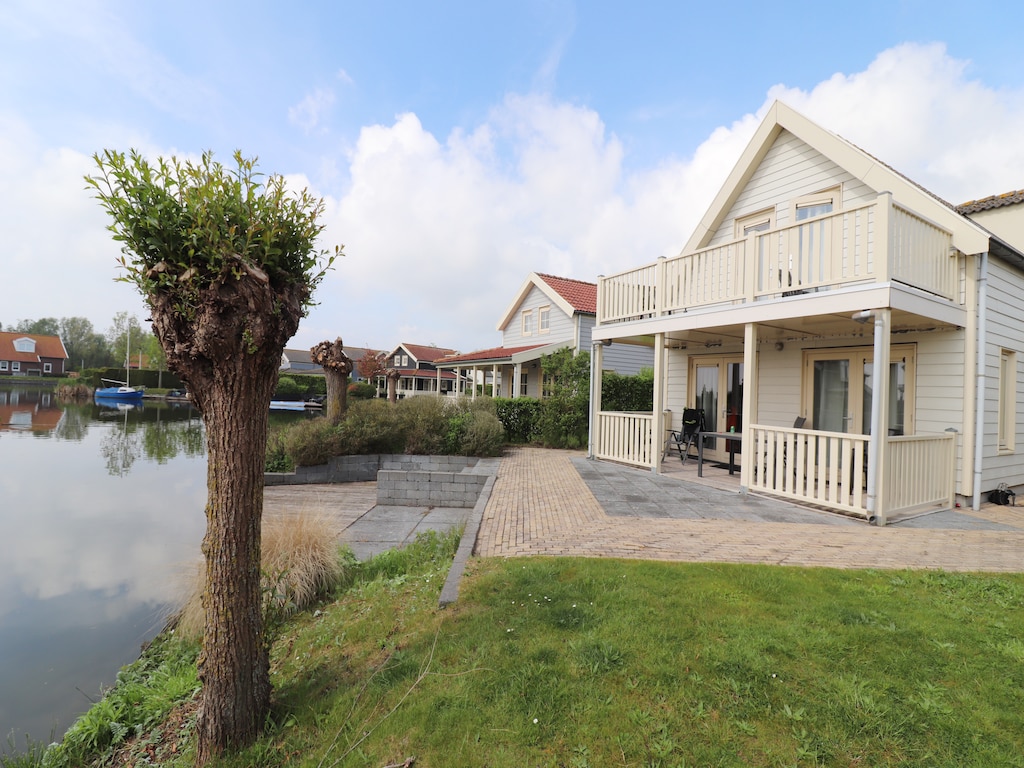 Bungalow in Zuytland met Eigen Visteiger