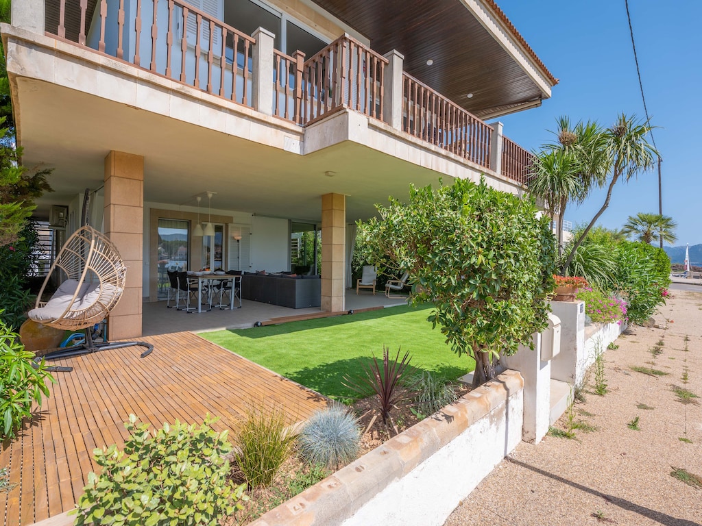 Appartement in Alcúdia met Zeezicht & BBQ