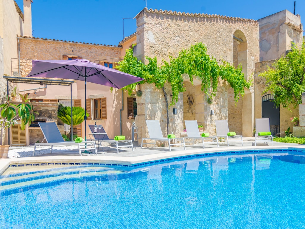 Villa in Vilafranca met Zoutwaterzwembad