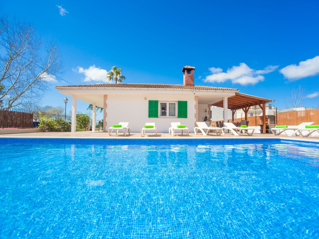 Rodriguez De La Fuente 19 (sin Nombre) - Villa