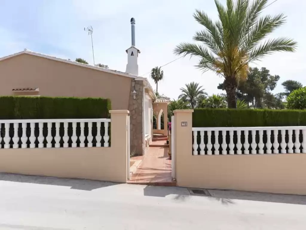 Villa in Jávea met verwarmd zwembad & strand